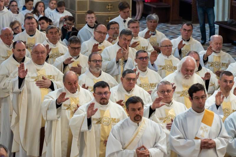 2024_03_28_olajszentelesi szentmise_84.jpg